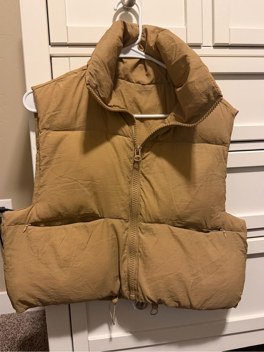 Women’s Cropped Tan Puffer Vesta- Unbranded
